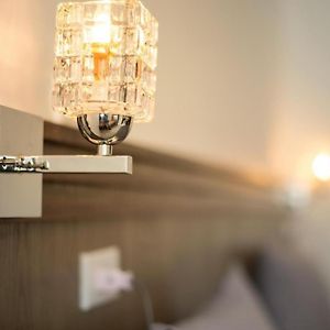 Comfy M.U.Den Patong Phuket